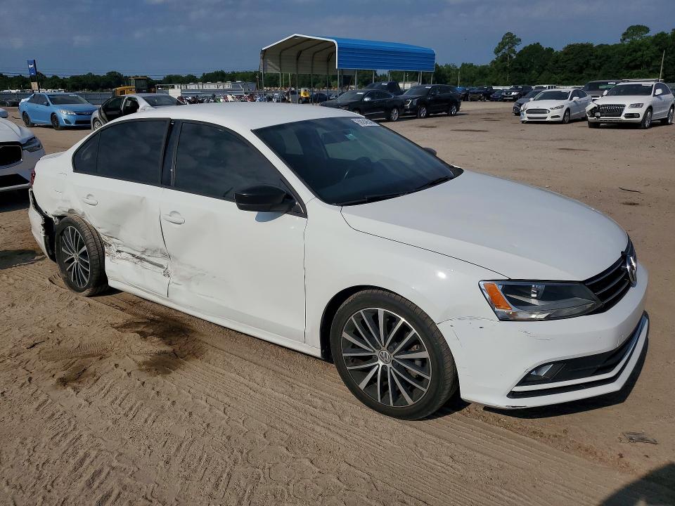 2015 Volkswagen Jetta მანქანა იყიდება აუქციონზე, vin: 3VWD17AJ8FM345732, აუქციონის ნომერი: 59249546