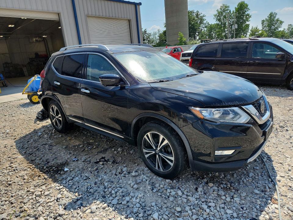 59798696 :رقم المزاد ، JN8AT2MV9JW321504 vin ، 2018 Nissan Rogue مزاد بيع