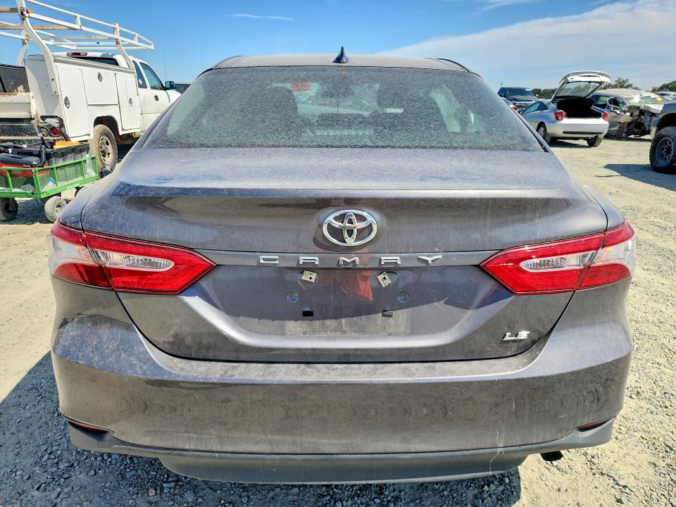 Продаж на аукціоні авто 2019 Toyota Camry, vin: 4T1B11HK4KU260605, номер лоту: 61534456