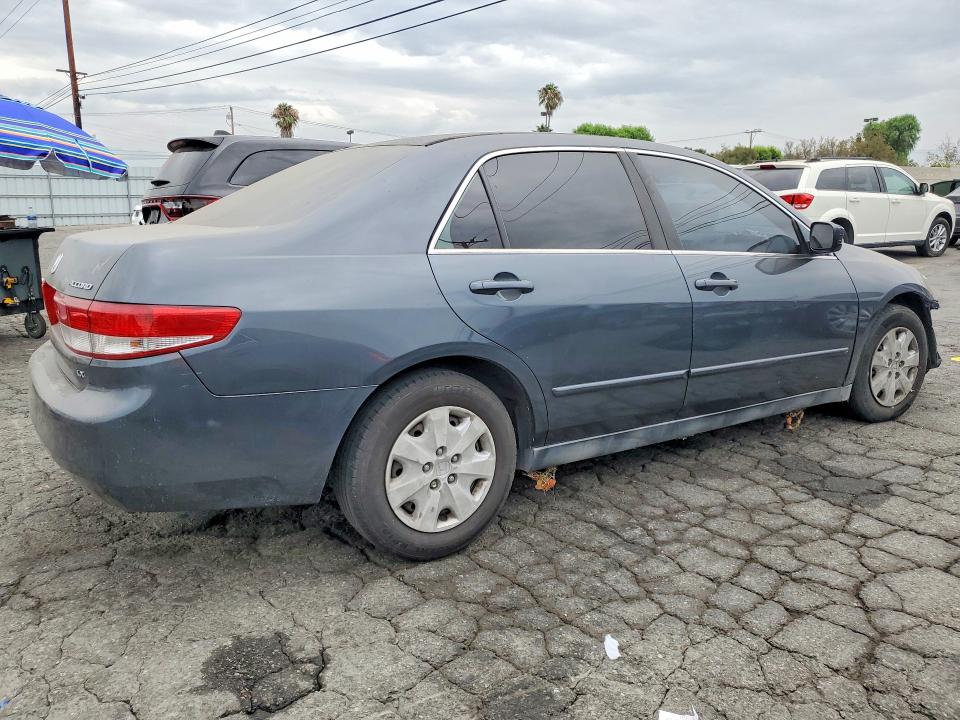 60877576 :رقم المزاد ، JHMCM563X3C067688 vin ، 2003 Honda Accord مزاد بيع