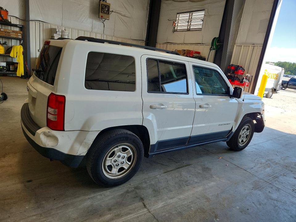 61129506 :رقم المزاد ، 1C4NJPBA2GD743506 vin ، 2016 Jeep Patriot مزاد بيع