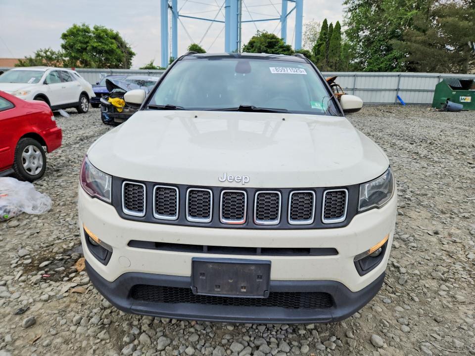 2018 Jeep Compass მანქანა იყიდება აუქციონზე, vin: 3C4NJDBB1JT261831, აუქციონის ნომერი: 85971525