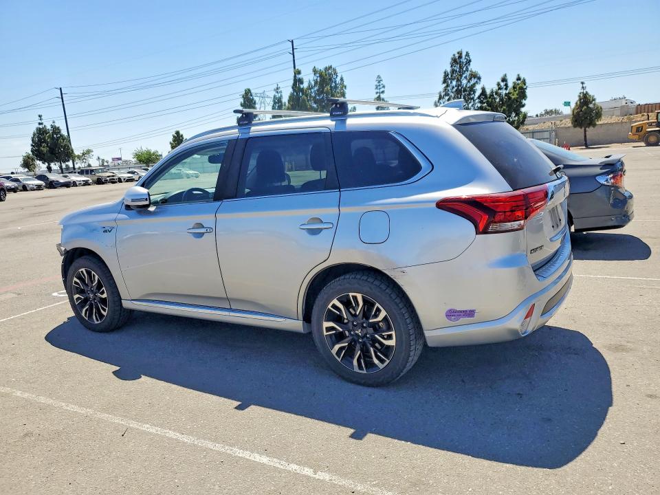 Продаж на аукціоні авто 2018 Mitsubishi Outlander, vin: JA4J24A55JZ048147, номер лоту: 63689276