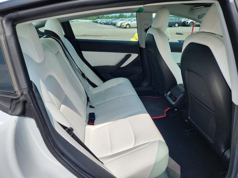 Продаж на аукціоні авто 2021 Tesla Model 3, vin: 5YJ3E1EAXMF851817, номер лоту: 61594856