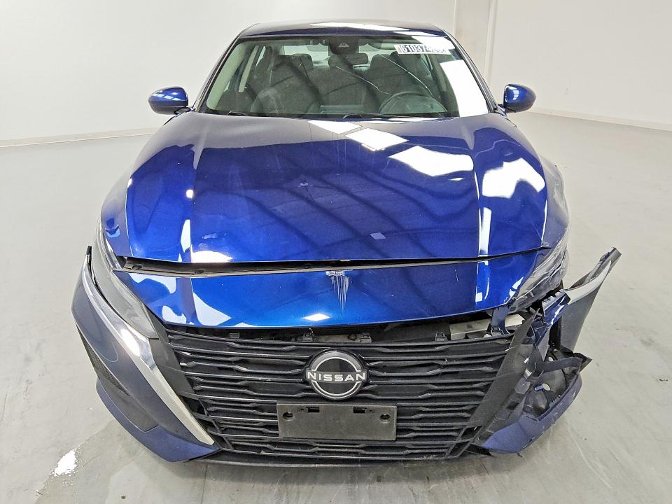 Продаж на аукціоні авто 2023 Nissan Altima, vin: 1N4BL4BV9PN398117, номер лоту: 61037426