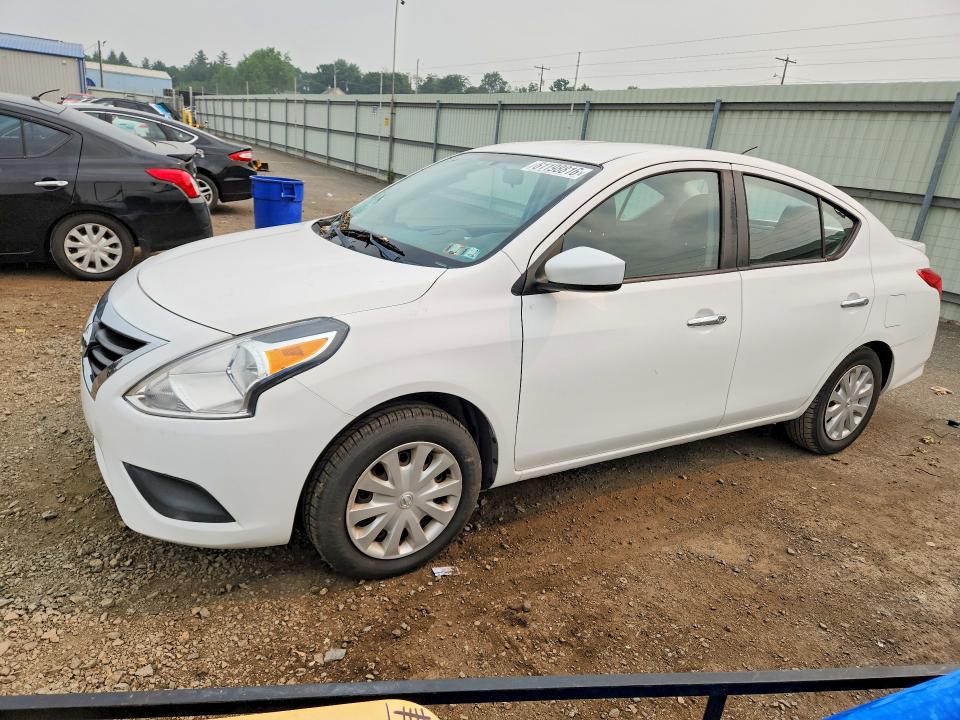 Auction sale of the 2017 Nissan Versa, vin: 3N1CN7AP0HK456008, lot number: 61198816