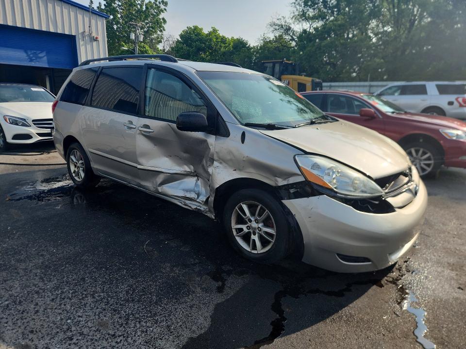 61756566 :رقم المزاد ، 5TDZK23C87S023617 vin ، 2007 Toyota Sienna مزاد بيع