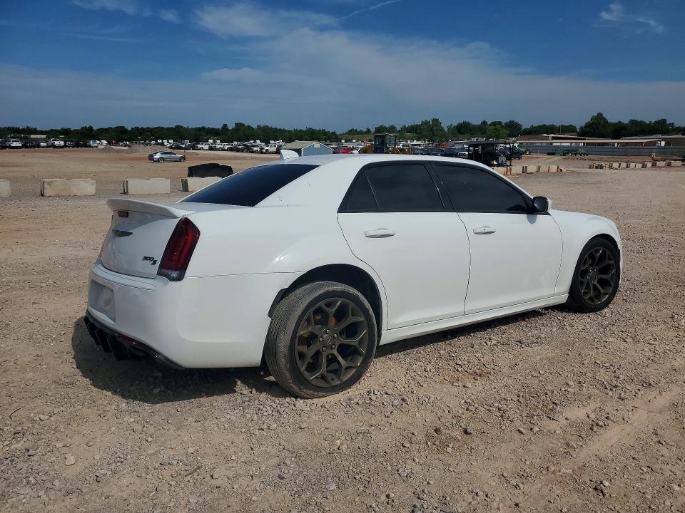 58205726 :رقم المزاد ، 2C3CCABG0HH668994 vin ، 2017 Chrysler 300 مزاد بيع