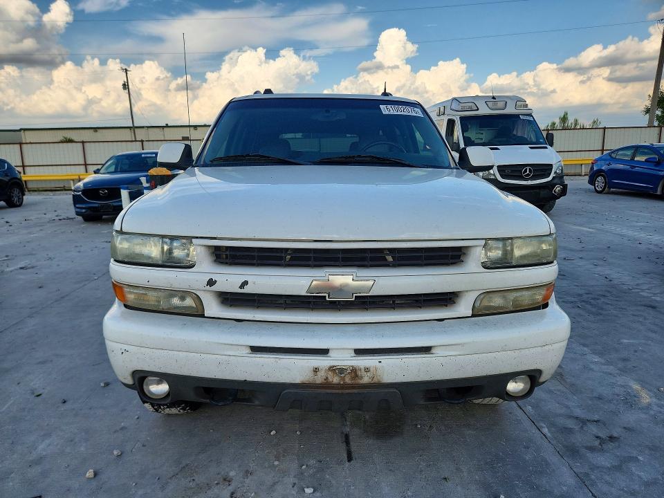 61002076 :رقم المزاد ، 1GNEK13Z04R299224 vin ، 2004 Chevrolet Tahoe مزاد بيع