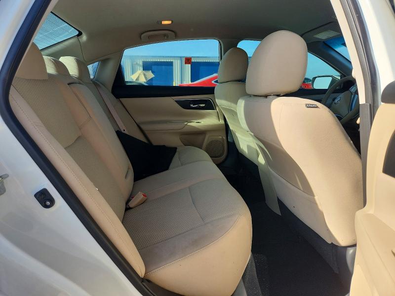 59145826 :رقم المزاد ، 1N4AL3AP9FC272617 vin ، 2015 Nissan Altima مزاد بيع