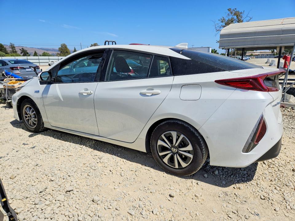 59651876 :رقم المزاد ، JTDKARFP6H3035943 vin ، 2017 Toyota Prius Prime مزاد بيع