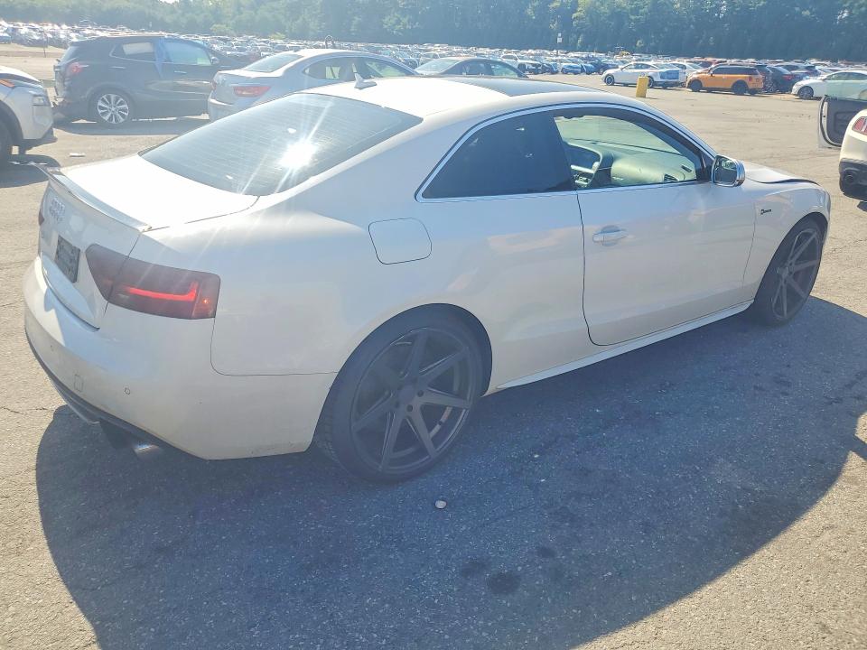 62004346 :رقم المزاد ، WAUCGAFR8DA031496 vin ، 2013 Audi S5 مزاد بيع