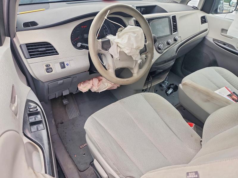 2011 Toyota Sienna მანქანა იყიდება აუქციონზე, vin: 5TDZK3DC5BS023653, აუქციონის ნომერი: 61230626