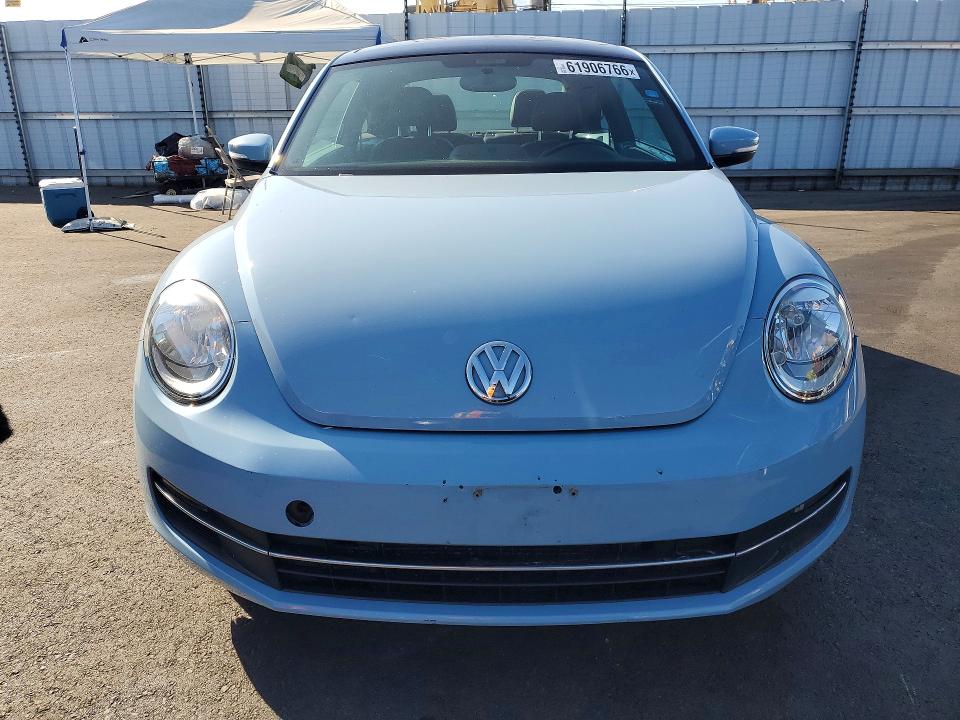 61906766 :رقم المزاد ، 3VWJL7AT2DM612844 vin ، 2013 Volkswagen Beetle مزاد بيع
