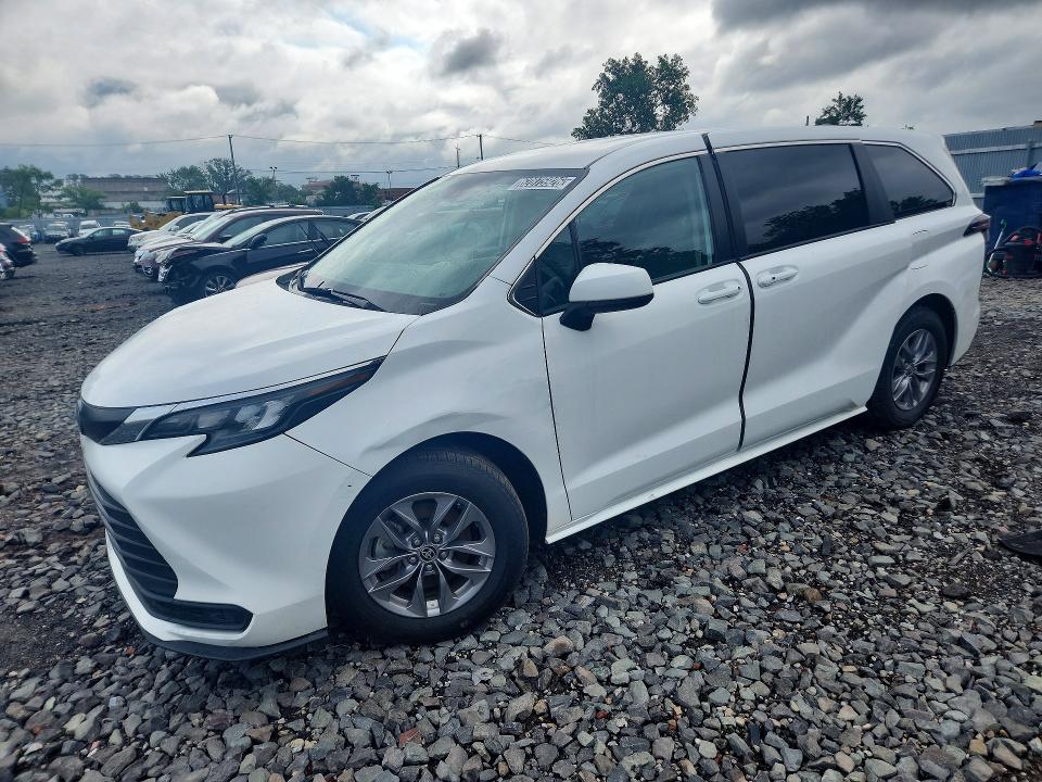 Aukcja sprzedaży 2024 Toyota Sienna, vin: 5TDKRKEC3RS195695, numer aukcji: 62875926