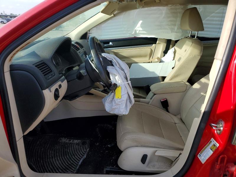 62312876 :رقم المزاد ، 3VWRX7AJXAM154813 vin ، 2010 Volkswagen Jetta مزاد بيع