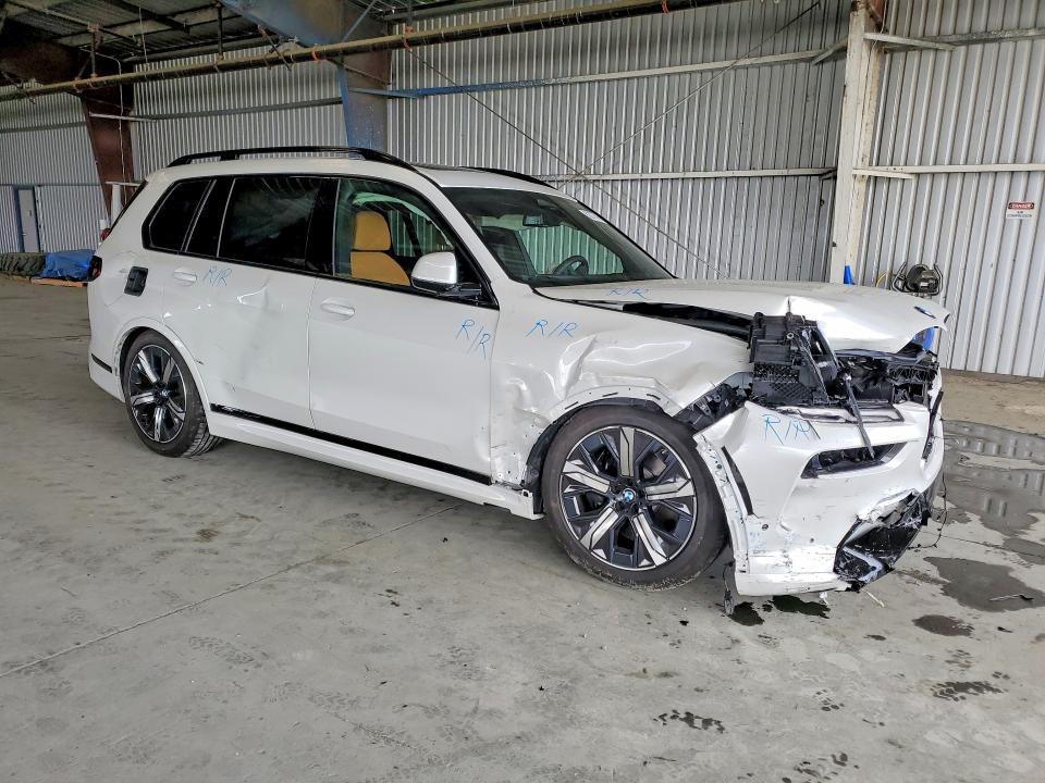 62077616 :رقم المزاد ، 5UX23EM04T9384130 vin ، 2026 Bmw X7 مزاد بيع