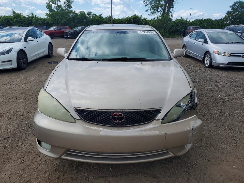 2005 Toyota Camry მანქანა იყიდება აუქციონზე, vin: 4T1BF30K95U606063, აუქციონის ნომერი: 61208756