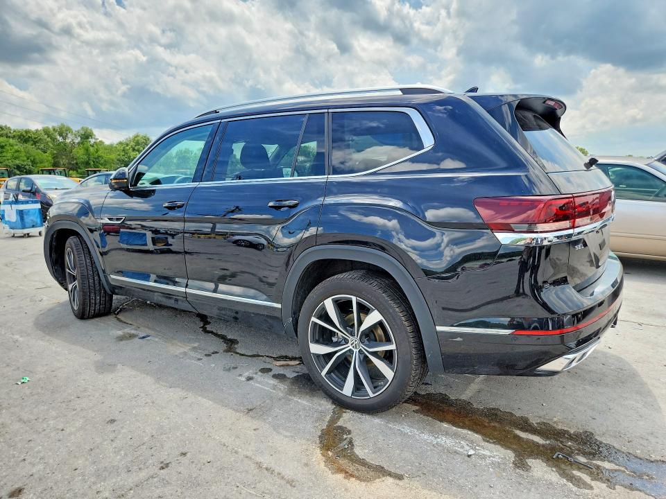 60626166 :رقم المزاد ، 1V2FR2CA7SC550165 vin ، 2025 Volkswagen Atlas مزاد بيع