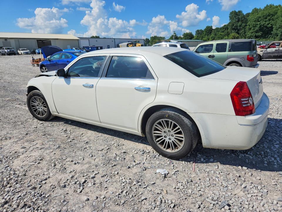 2010 Chrysler 300 მანქანა იყიდება აუქციონზე, vin: 2C3CA4CD2AH105317, აუქციონის ნომერი: 61142016