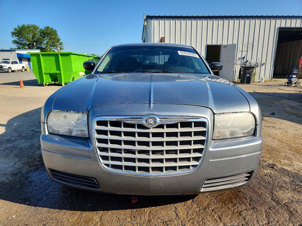 2007 Chrysler 300 მანქანა იყიდება აუქციონზე, vin: 2C3KA43R17H689208, აუქციონის ნომერი: 85636685