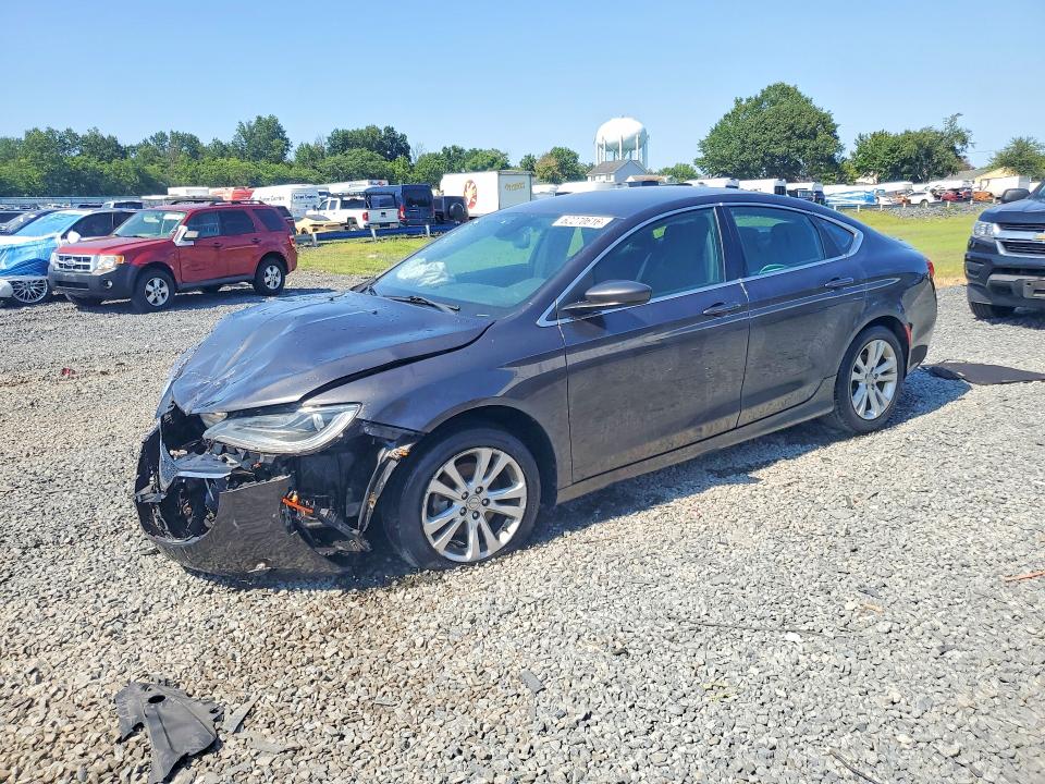 62270616 :رقم المزاد ، 1C3CCCAB4FN561680 vin ، 2015 Chrysler 200 مزاد بيع