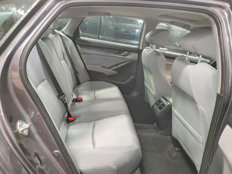 60133886 :رقم المزاد ، 1HGCV1F49JA232818 vin ، 2018 Honda Accord مزاد بيع