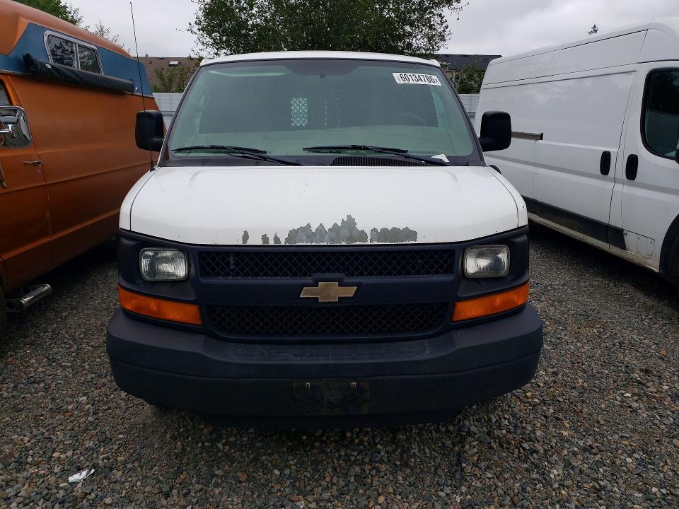 60134786 :رقم المزاد ، 1GCGG25CX81125151 vin ، 2008 Chevrolet Express G2500 مزاد بيع