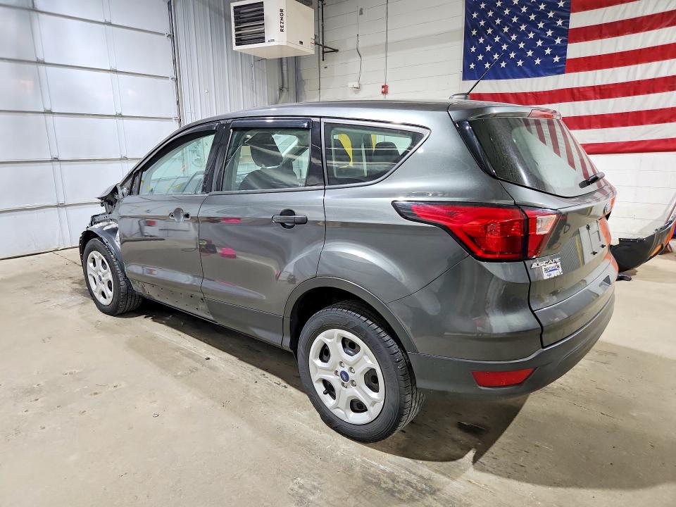 2019 Ford Escape მანქანა იყიდება აუქციონზე, vin: 1FMCU0F70KUB18045, აუქციონის ნომერი: 60055156