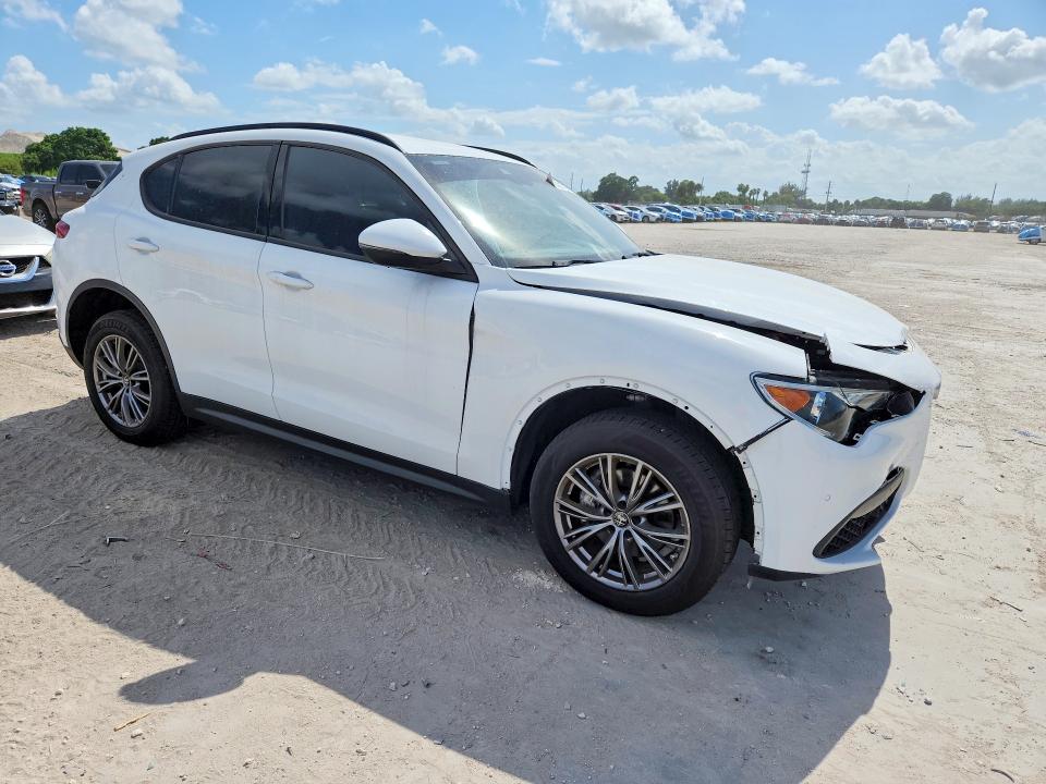 Продажа на аукционе авто 2022 Alfa Romeo Stelvio, vin: ZASPAJAN4N7D37188, номер лота: 62021736