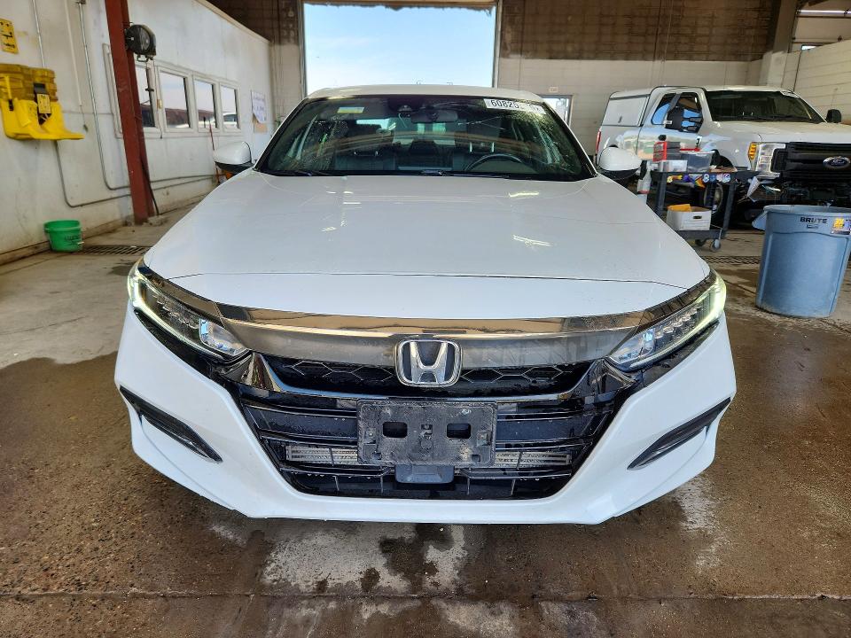 Продажа на аукционе авто 2019 Honda Accord, vin: 1HGCV1F37KA047921, номер лота: 60825976