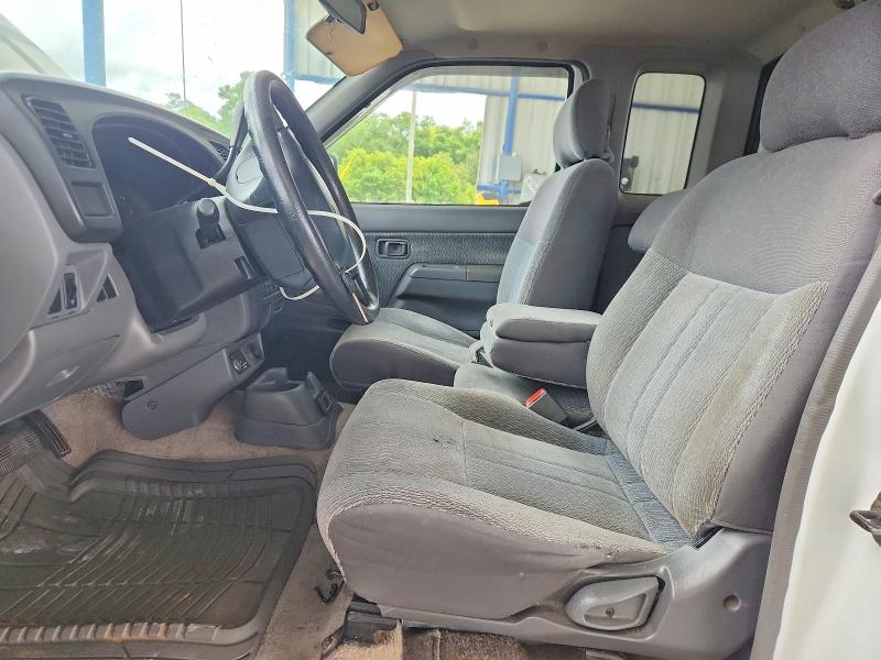 61933116 :رقم المزاد ، 1N6DD26S4YC396144 vin ، 2000 Nissan Frontier مزاد بيع
