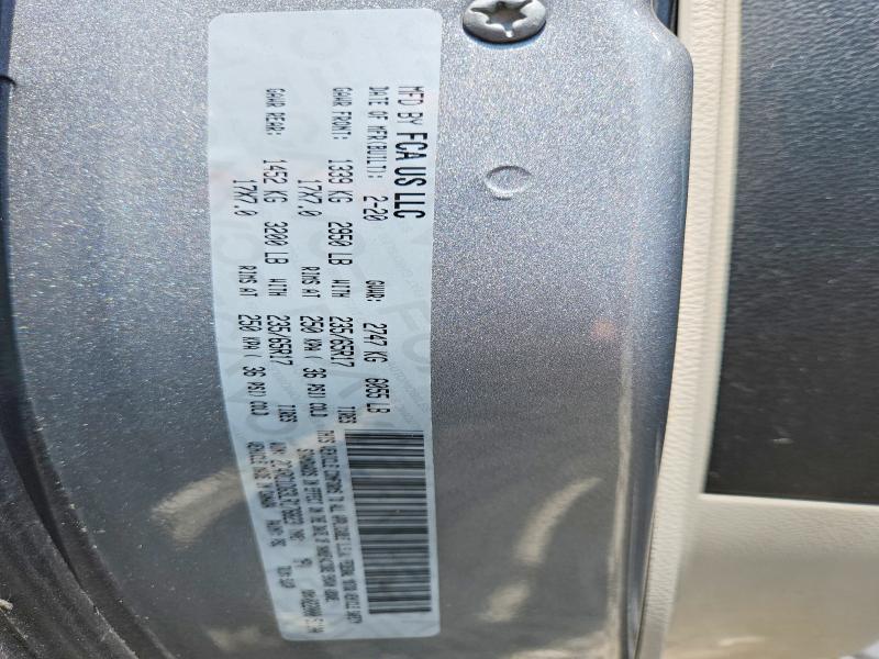 61135906 :رقم المزاد ، 2C4RC1DG3LR176823 vin ، 2020 Chrysler Voyager مزاد بيع
