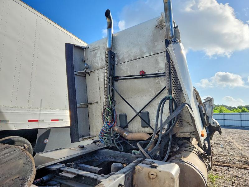 Продажа на аукционе авто 2015 Kenworth Trailer, vin: 1XKYDP9X3FJ424389, номер лота: 57274316