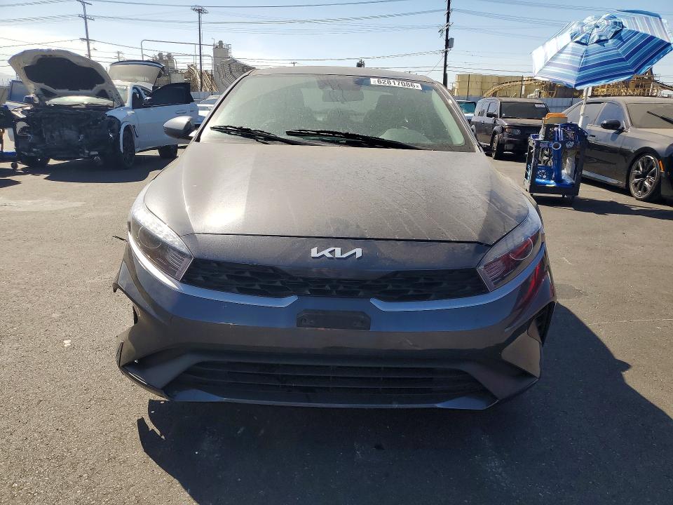 62817086 :رقم المزاد ، 3KPF24AD6PE588873 vin ، 2023 Kia Forte مزاد بيع