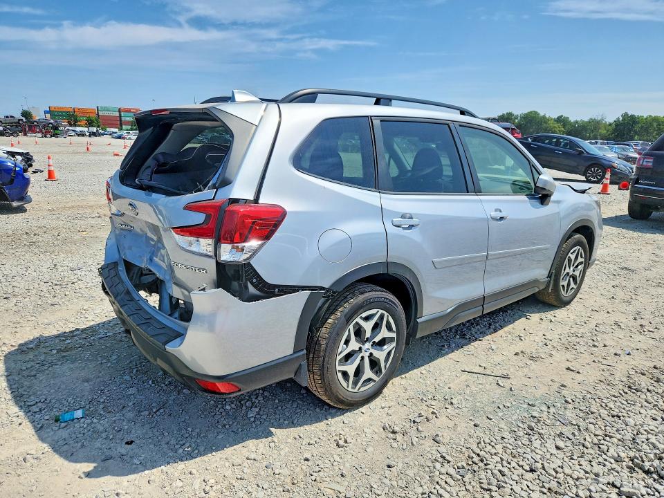 Продажа на аукционе авто 2020 Subaru Forester, vin: JF2SKAJCXLH493517, номер лота: 62220216