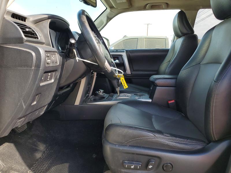 61539706 :رقم المزاد ، JTEBU5JRXJ5533111 vin ، 2018 Toyota 4runner مزاد بيع