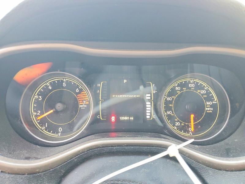 61621436 :رقم المزاد ، 1C4PJLCBXHW535789 vin ، 2017 Jeep Cherokee مزاد بيع
