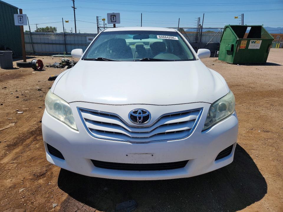 60884206 :رقم المزاد ، 4T1BF3EK7AU570084 vin ، 2010 Toyota Camry مزاد بيع