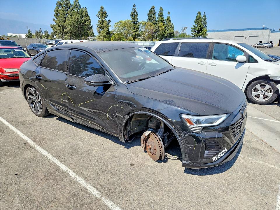 Продажа на аукционе авто 2024 Audi Q8 E-tron, vin: WA1CAAGE1RB049267, номер лота: 59160316