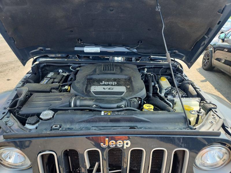 60848156 :رقم المزاد ، 1C4BJWEG2HL567951 vin ، 2017 Jeep Wrangler Unlimited مزاد بيع