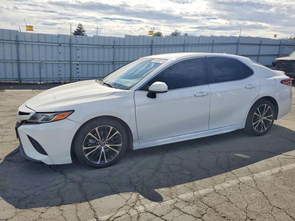 Продажа на аукционе авто 2019 Toyota Camry, vin: 4T1B11HK0KU753651, номер лота: 61600816