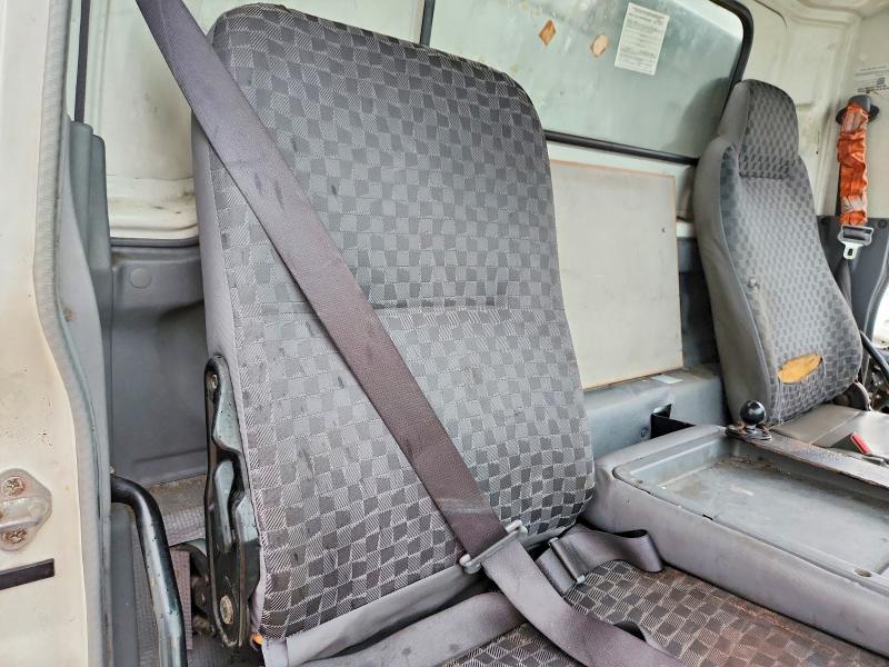 60992636 :رقم المزاد ، JALC4B16077005196 vin ، 2007 Isuzu Npr مزاد بيع