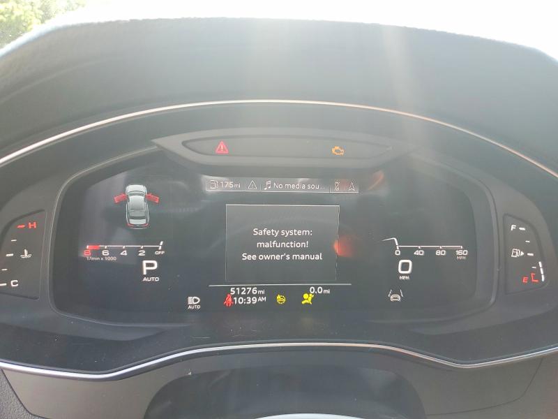 62912916 :رقم المزاد ، WAUE8AF24MN031612 vin ، 2021 Audi A6 مزاد بيع