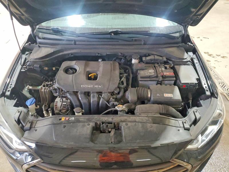 61031776 :رقم المزاد ، 5NPD84LF4HH013205 vin ، 2017 Hyundai Elantra مزاد بيع