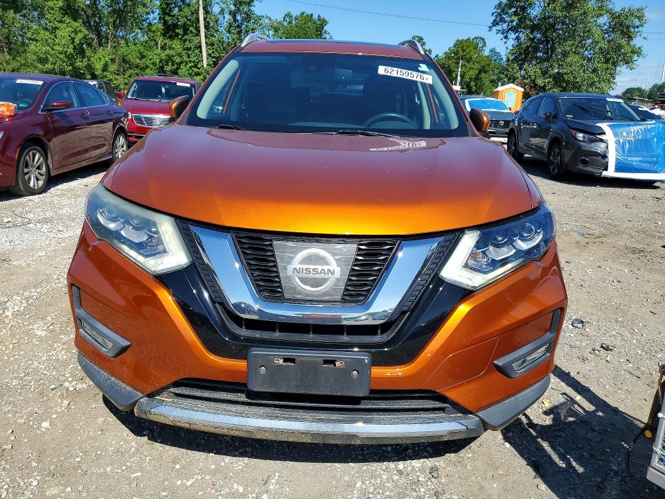 62159576 :رقم المزاد ، 5N1AT2MVXHC859289 vin ، 2017 Nissan Rogue مزاد بيع