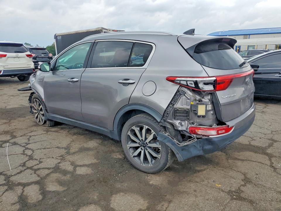 62632376 :رقم المزاد ، KNDPNCAC6H7270220 vin ، 2017 Kia Sportage مزاد بيع