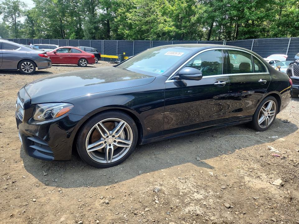 61082676 :رقم المزاد ، WDDZF4KB7HA078010 vin ، 2017 Mercedes-benz E مزاد بيع
