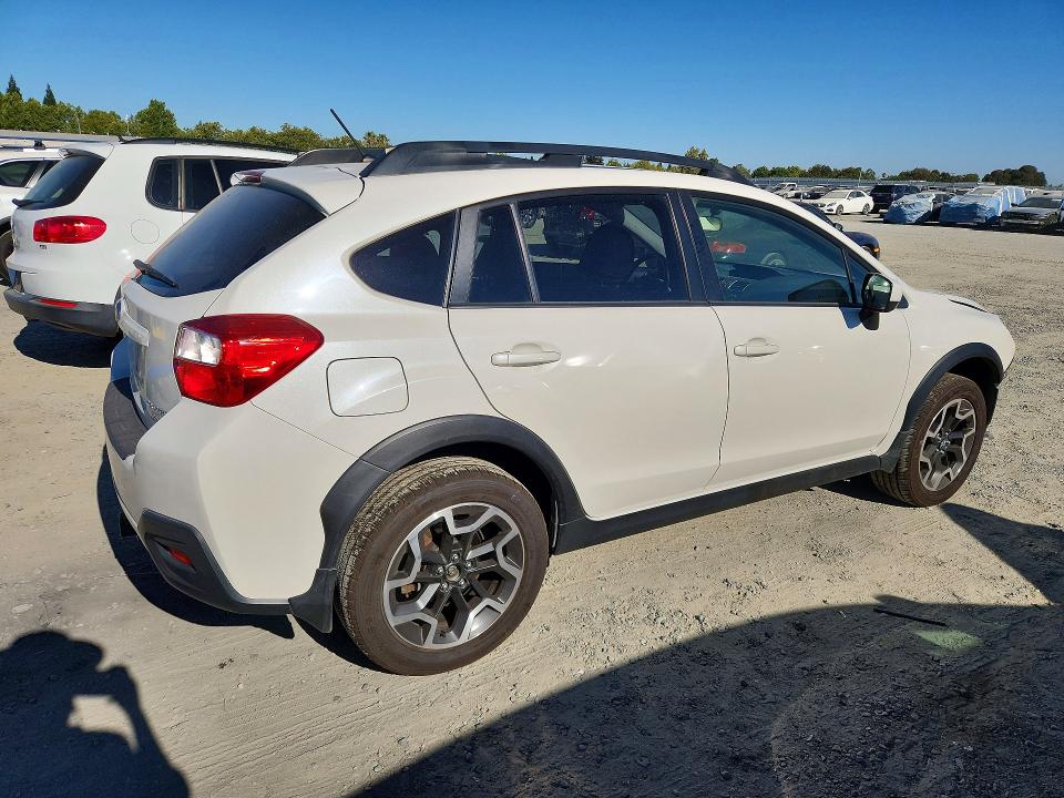 Продаж на аукціоні авто 2017 Subaru Crosstrek, vin: JF2GPABC4HH273559, номер лоту: 61381426