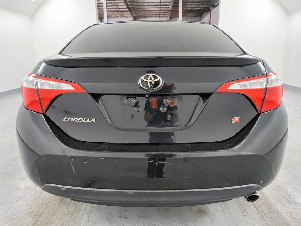62240736 :رقم المزاد ، 5YFBURHE3GP437573 vin ، 2016 Toyota Corolla مزاد بيع